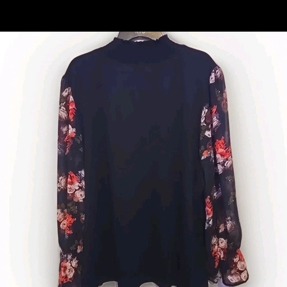 BloomChic Tops - BloomChic Black Blouse with Floral Sleeves
